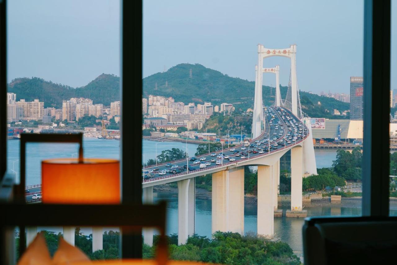 Hualuxe Xiamen Haicang Habour View ภายนอก รูปภาพ