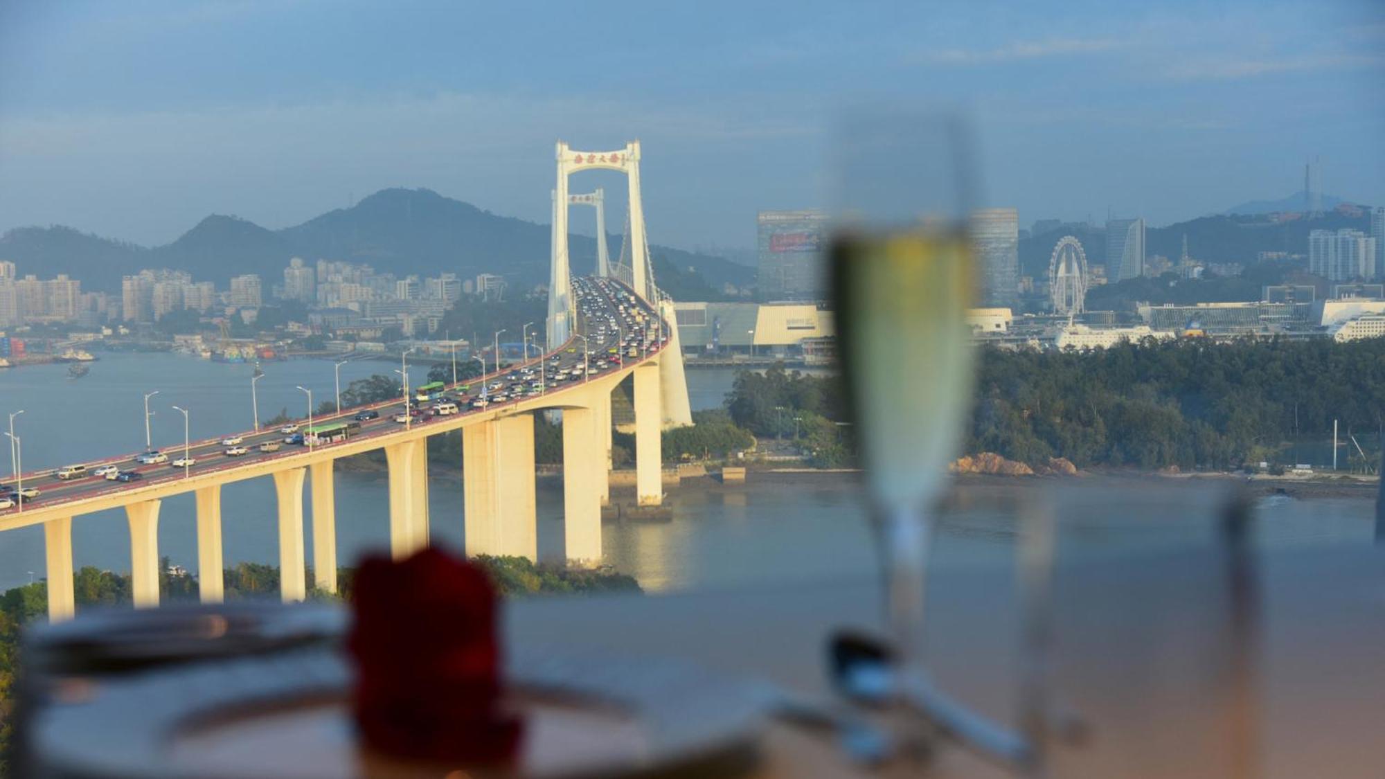 Hualuxe Xiamen Haicang Habour View ภายนอก รูปภาพ
